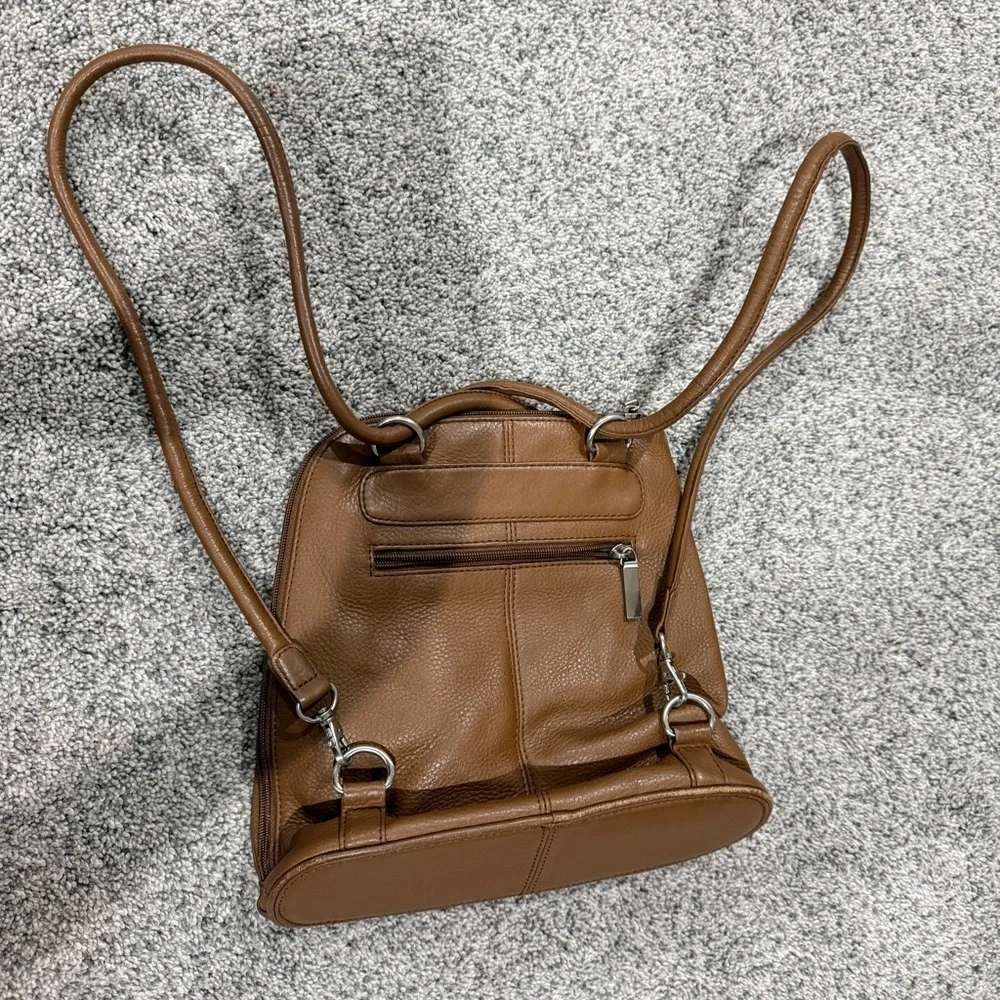Clark’s Tan Genuine Leather Convertible Backpack Shoulder Bag Classic Preppy